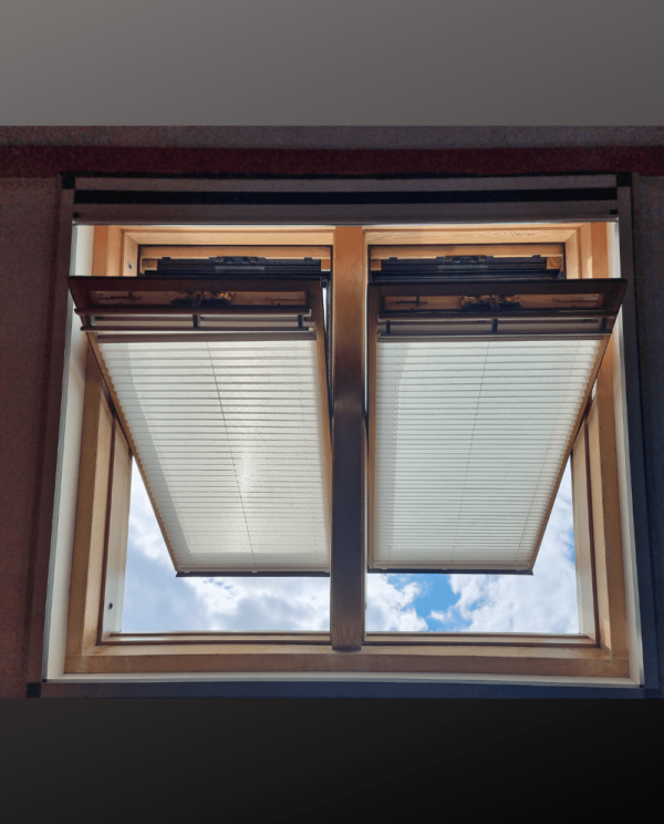 Dakraam Lichtdoorlatende Plisségordijn